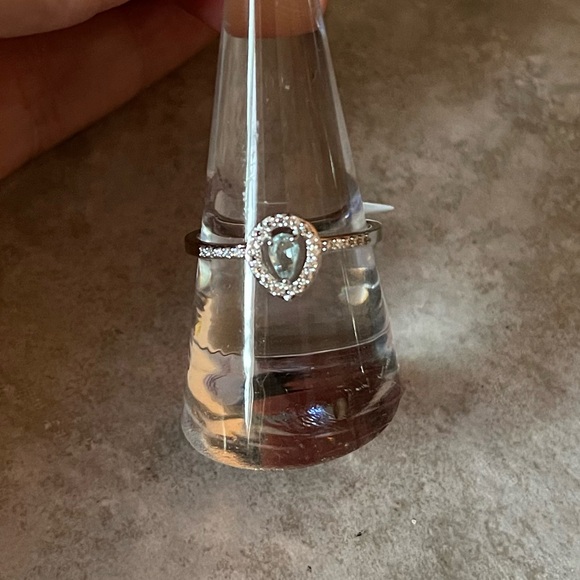 Bomb Party Original Ring - The Dainty Teardrop Ring - Picture 2 of 6